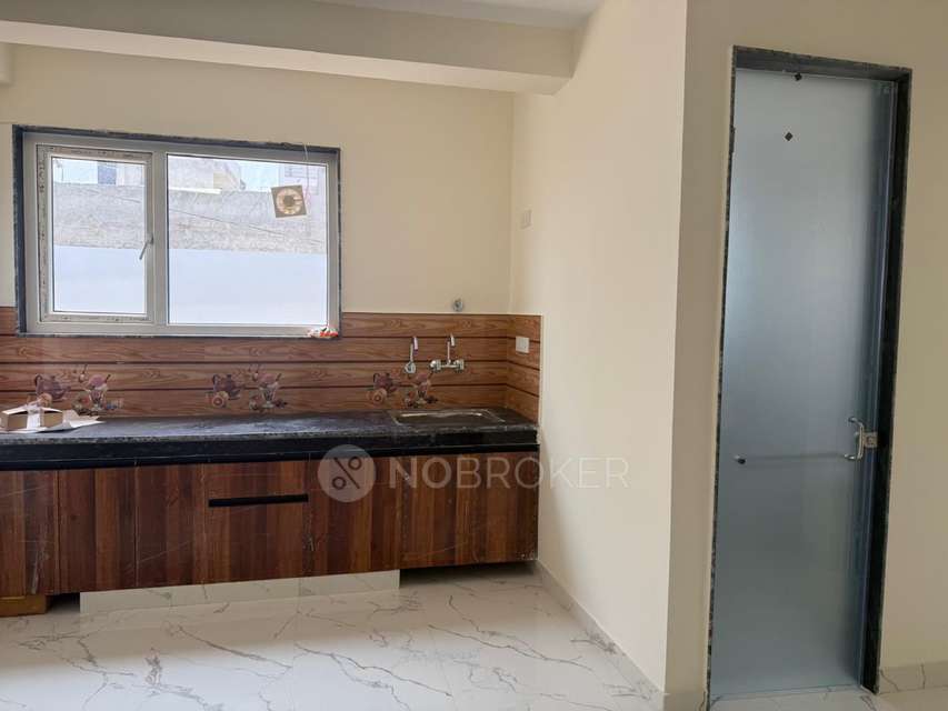 2 BHK Flat for Rent  In Sector 72a
