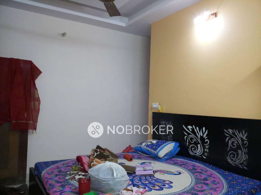 3 BHK Flat In Standalone Building  For Sale  In Vasundhara