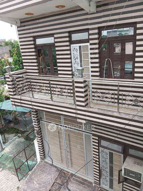 Godown/Warehouse in Govindpuram, Ghaziabad for sale 