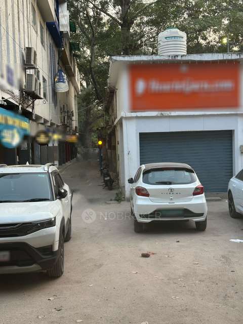 Shop in Panchsheel Community Centre, Delhi for Rent 