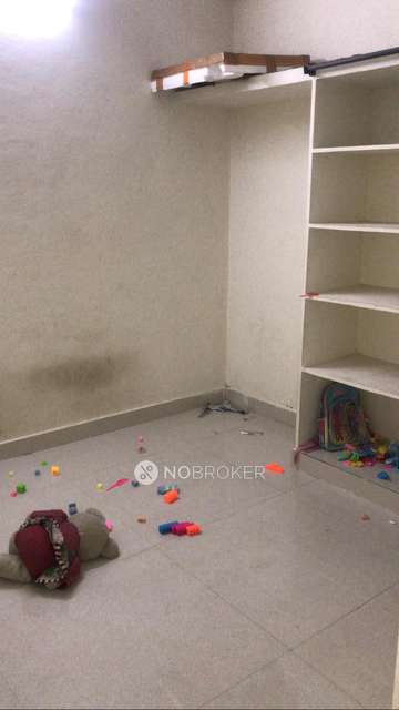 1 RK Flat for Rent  In Kondapur 