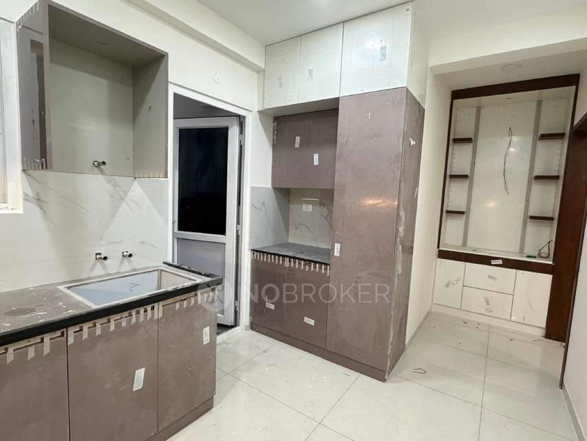 3 BHK Flat In Rajapushpa Provincia for Rent  In Narsingi