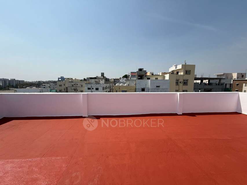 2 BHK Flat In Karamath Mansion, Banjara Hills for Rent  In Banjara Hills