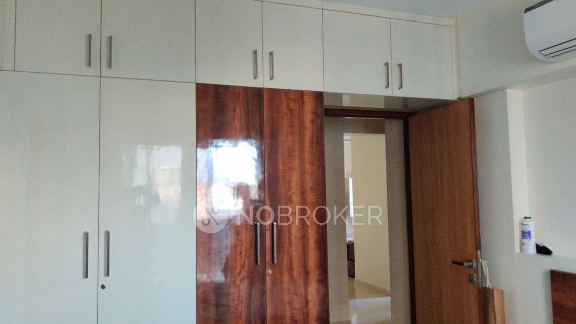 2 BHK Flat In Romell Empress For Sale  In Borivali West