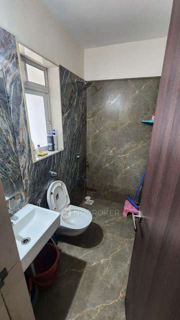 2 BHK Flat In Blumen  For Sale  In Vikhroli West