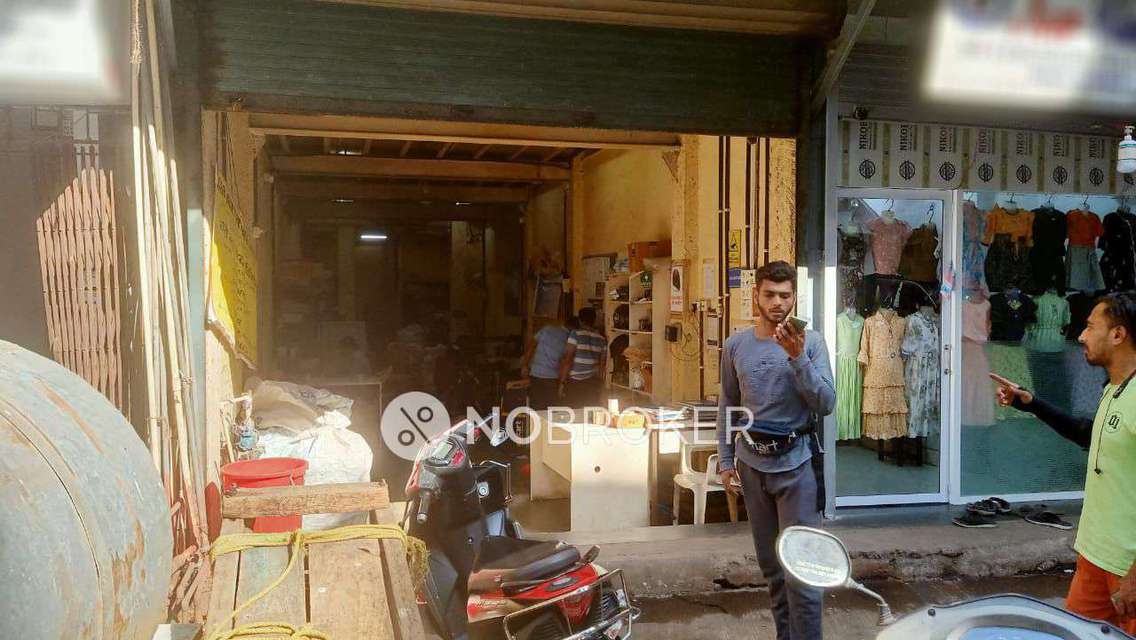 Office Space in Masjid Bandar, Mumbai for Rent 