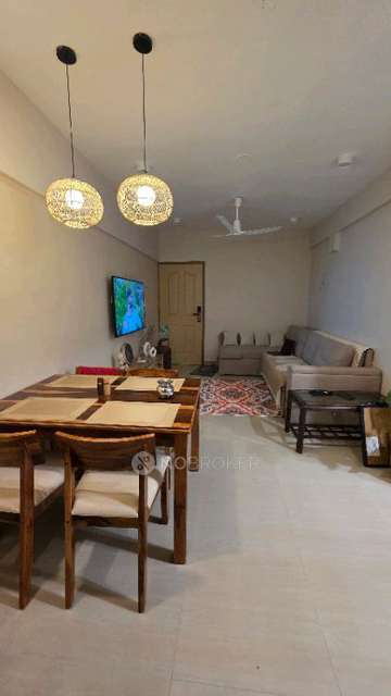 Single Room for Female In 2 BHK  In Kumar Shantiniketan Phase 1 In Pashan