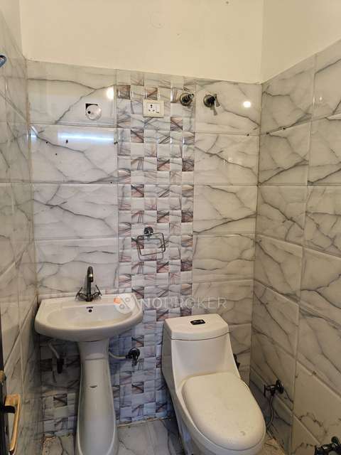 3 BHK Flat In Metro Appt For Sale  In Vaishali