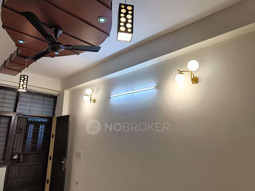 3 BHK Flat In Metro Appt For Sale  In Vaishali