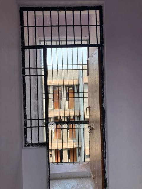 1 BHK Flat For Sale  In Mu Ii