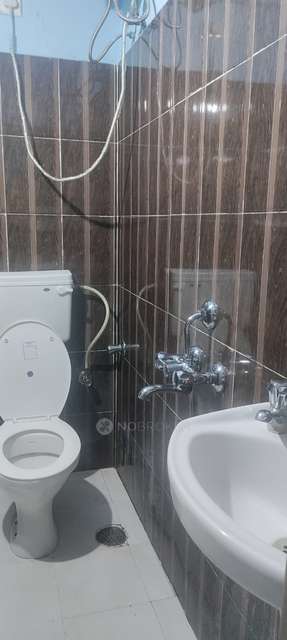 2 BHK Flat In Prabhavathi Paramount For Sale  In Electronic City