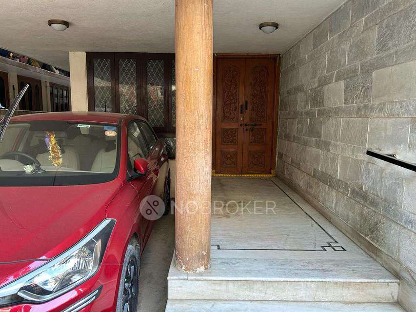 4+ BHK House For Sale  In Sanjeeva Reddy Nagar, Hyderabad