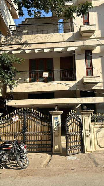 4+ BHK House For Sale  In Sanjeeva Reddy Nagar, Hyderabad
