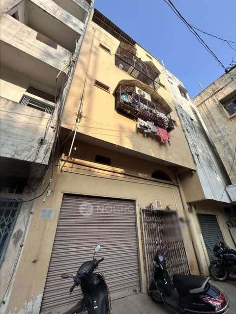 4+ BHK House For Sale  In Nallakunta