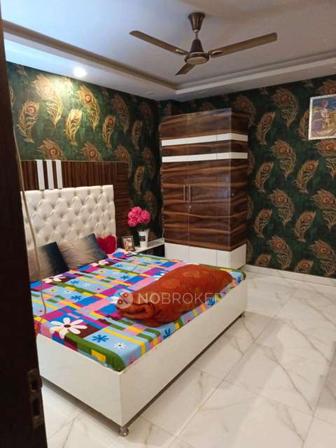 4+ BHK Flat In G18 Apartment  For Sale  In Baprola