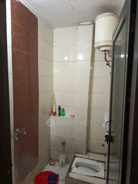 4+ BHK Flat In G18 Apartment  For Sale  In Baprola