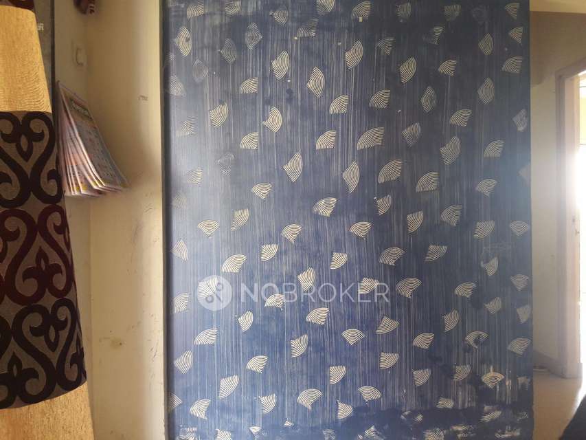 1 BHK Flat In Dingeshwar Housing Coperative Society Limited For Sale  In Kandivali West