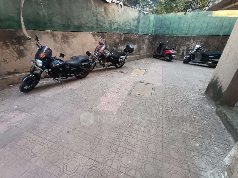 1 BHK Flat In Dingeshwar Housing Coperative Society Limited For Sale  In Kandivali West