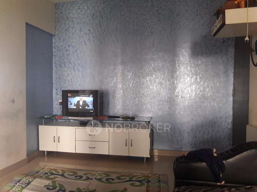 1 BHK Flat In Dingeshwar Housing Coperative Society Limited For Sale  In Kandivali West