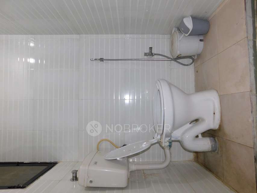 2 BHK Flat In Tilak Nagar Building Number 84 %28 Sahakarya Chs%29 For Sale  In Kurla East