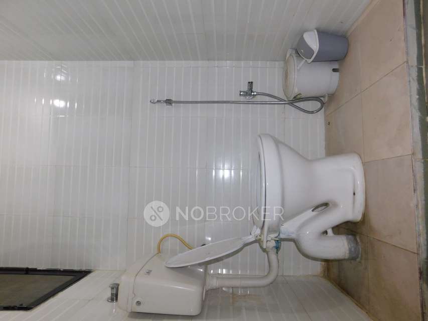 2 BHK Flat In Tilak Nagar Building Number 84 %28 Sahakarya Chs%29 For Sale  In Kurla East