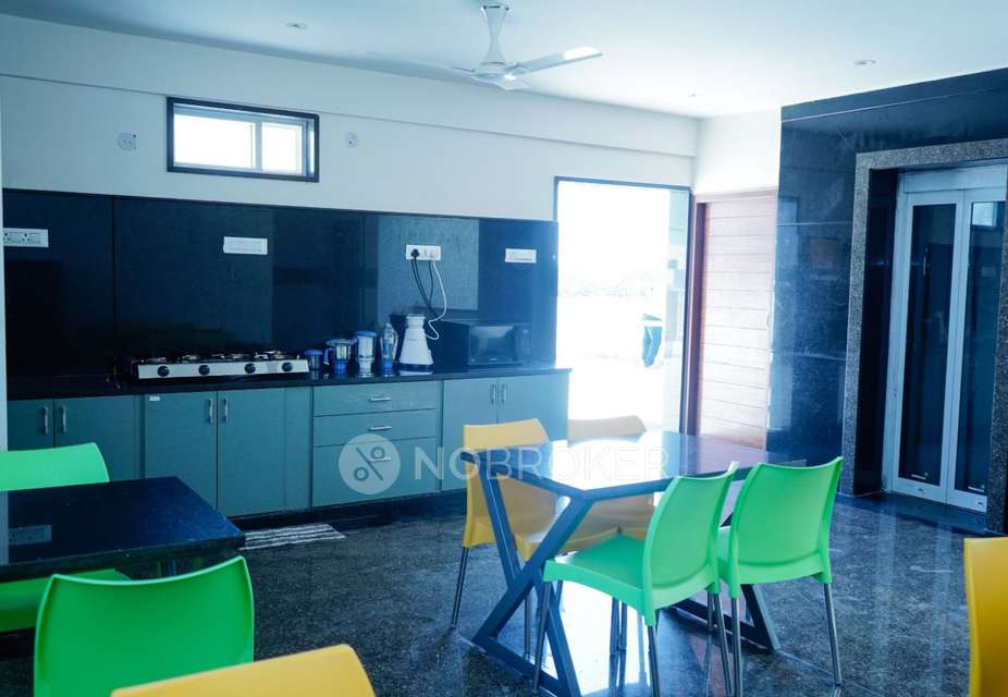 PG for Girls in Kalyan Nagar