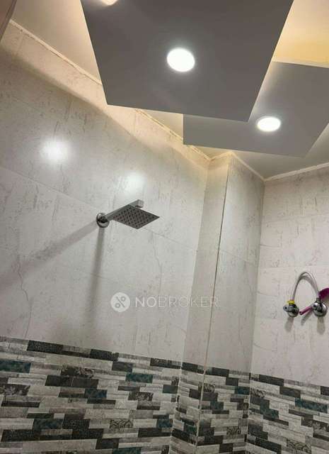 2 BHK Flat In Standolone Building For Sale  In J2pj+4qq, Sector 2, Mohan Garden, Razapur Khurd, Delhi, 110066, India