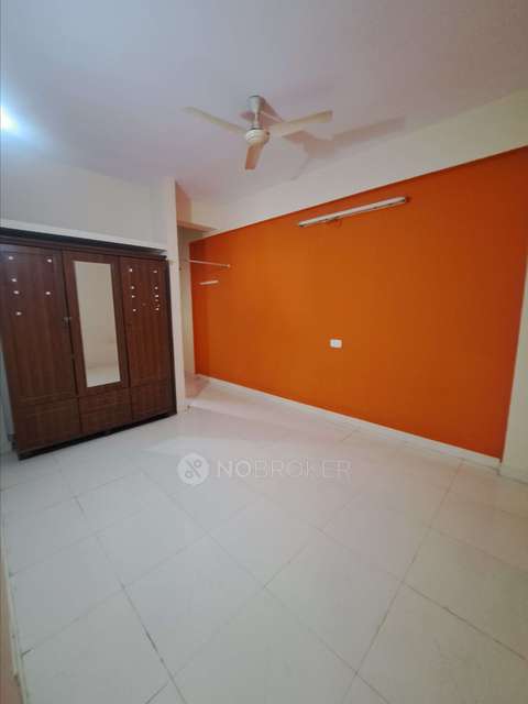 2 BHK Flat In Thanu Enclave For Sale  In Oil Mill Road