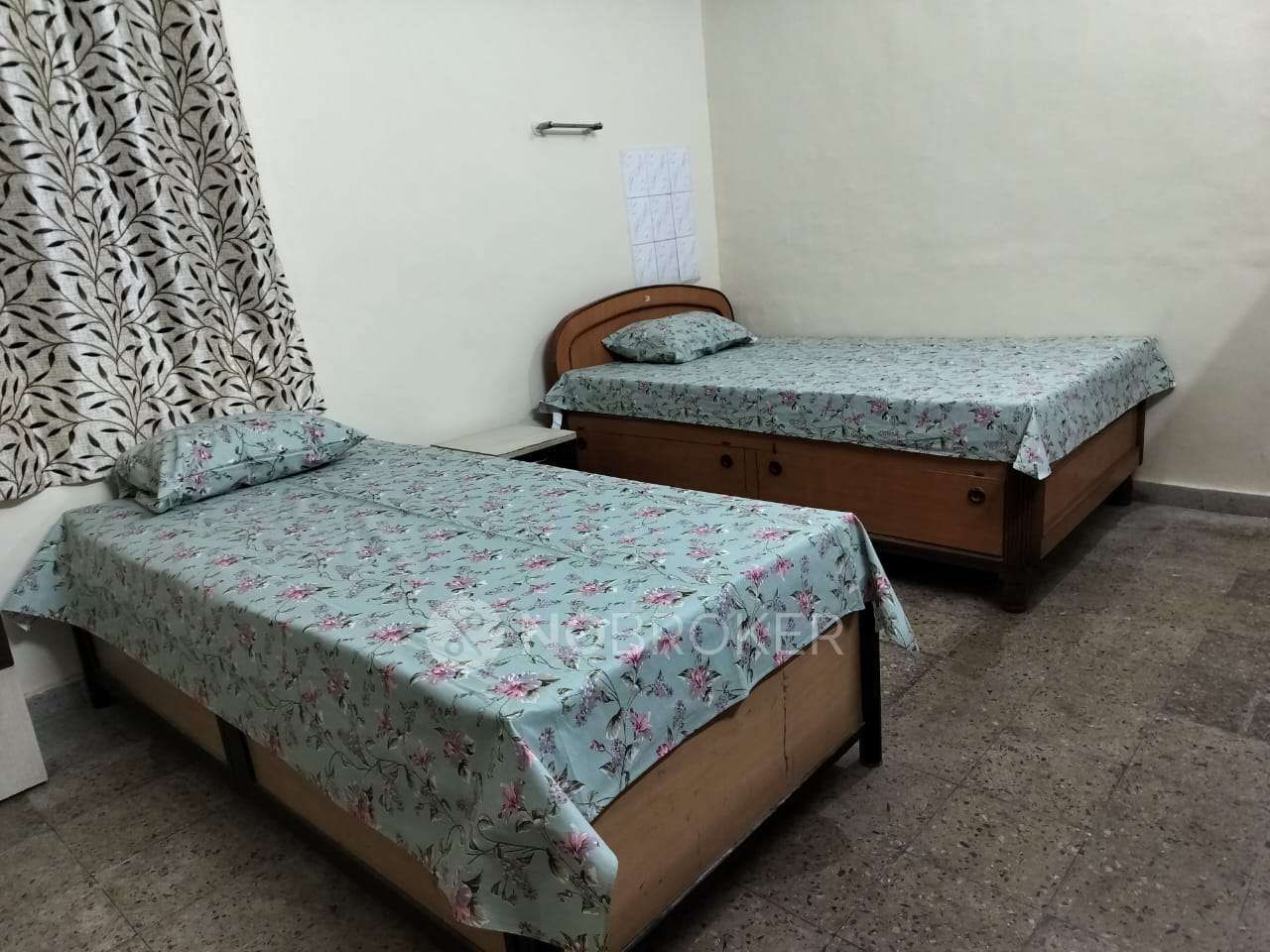 PG for Boys in Adarsh Park Colony