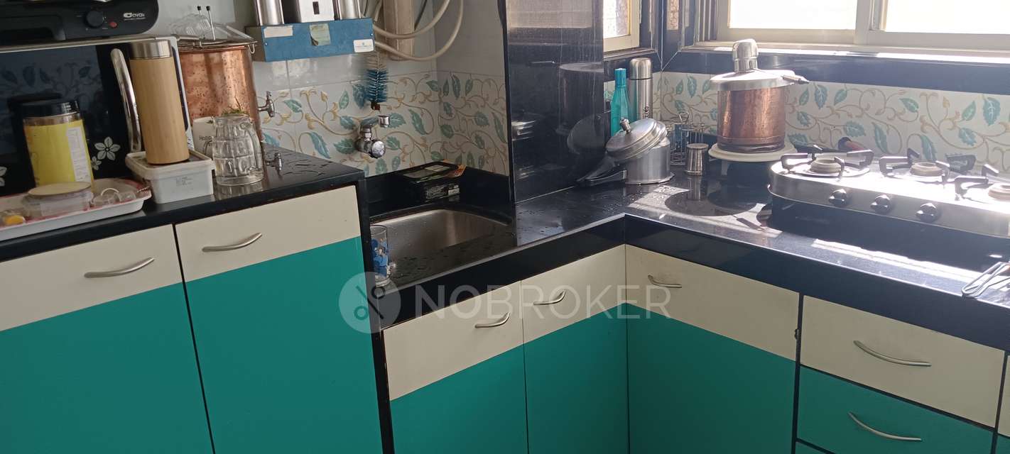 1 BHK Flat In Siddhivinayak Niwara For Sale  In Lower Parel