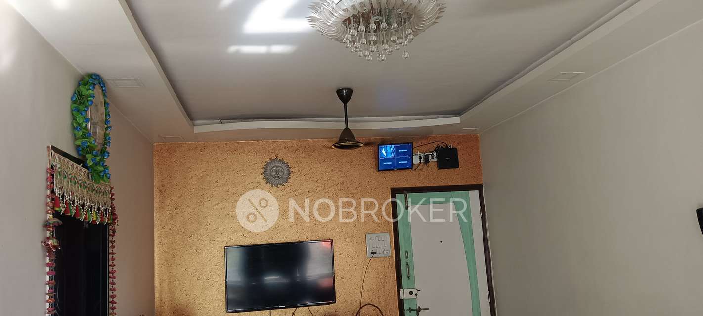 1 BHK Flat In Siddhivinayak Niwara For Sale  In Lower Parel