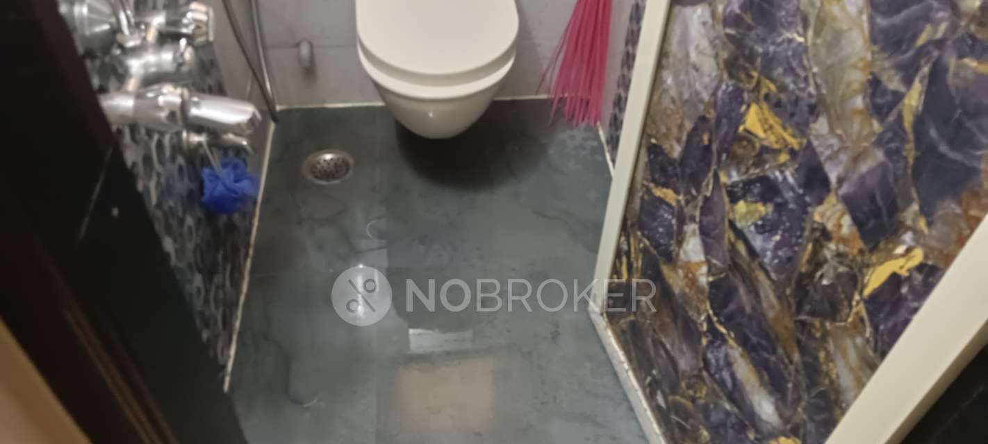 1 BHK Flat In Siddhivinayak Niwara For Sale  In Lower Parel