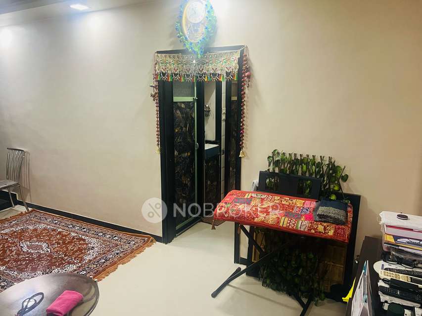 1 BHK Flat In Siddhivinayak Niwara For Sale  In Lower Parel