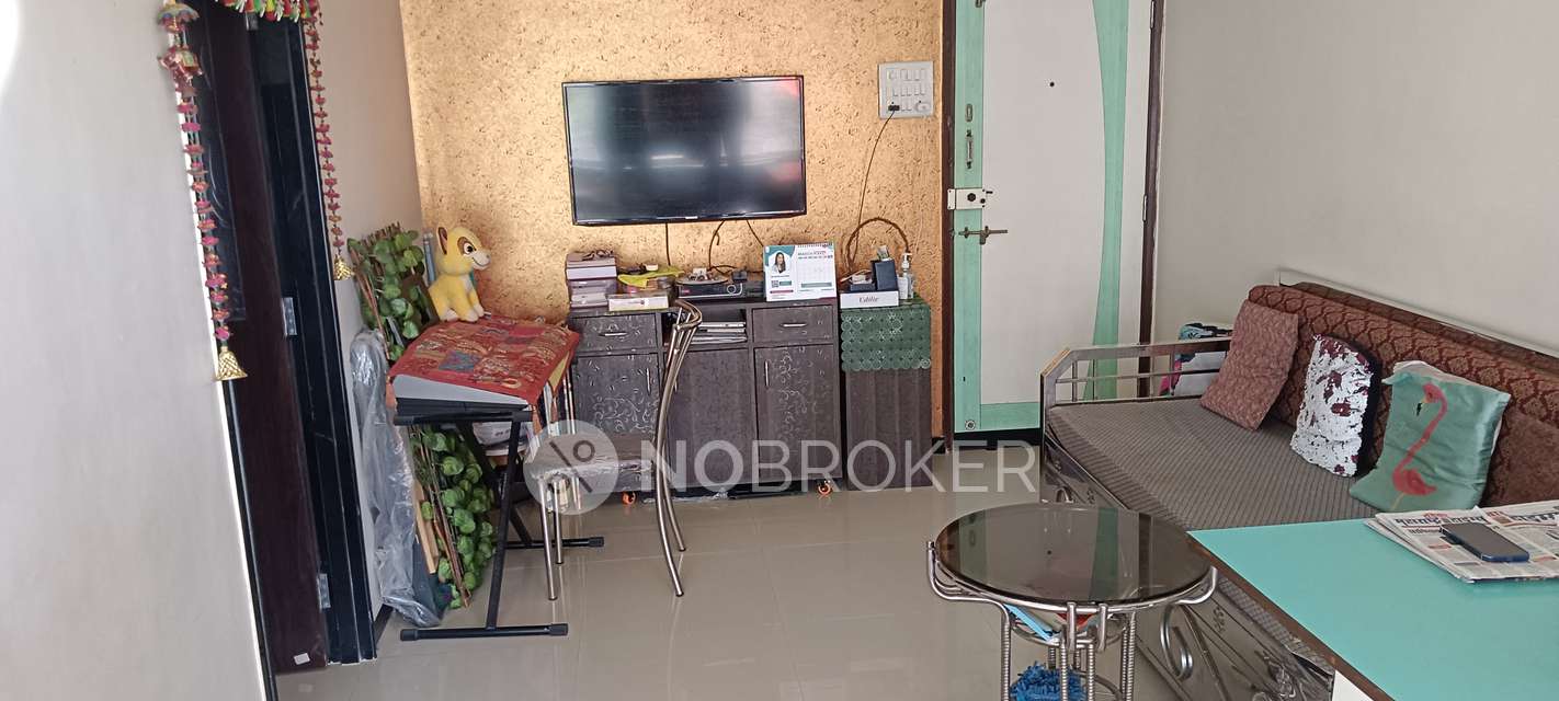 1 BHK Flat In Siddhivinayak Niwara For Sale  In Lower Parel