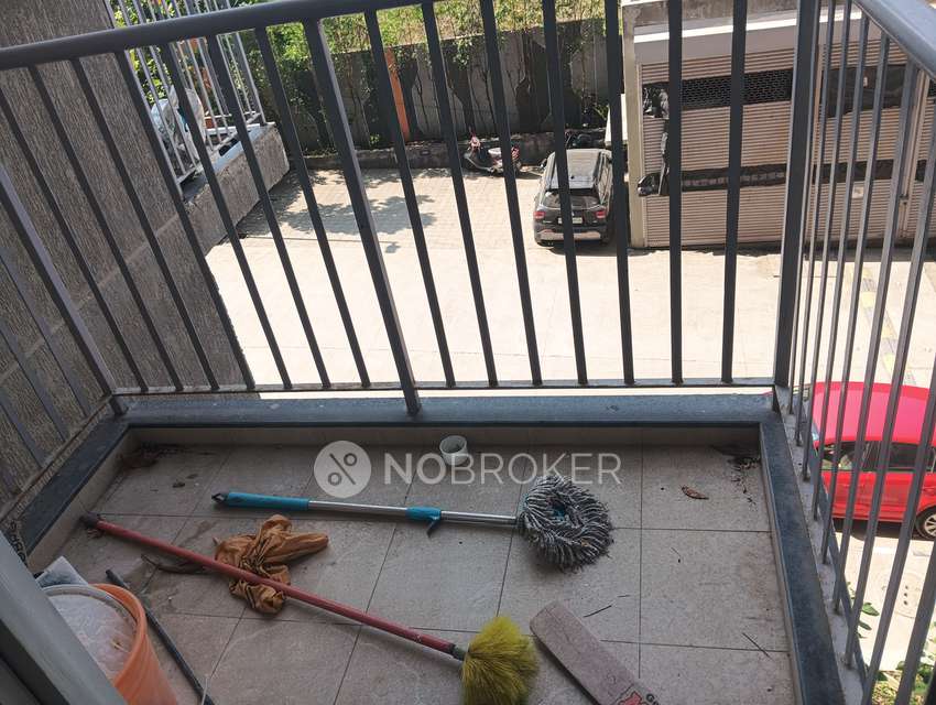 2 BHK Flat In Godrej Hillside 1 For Sale  In Mahalunge