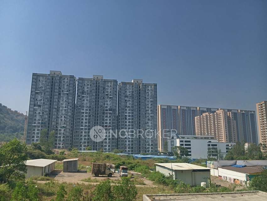 2 BHK Flat In Godrej Hillside 1 For Sale  In Mahalunge