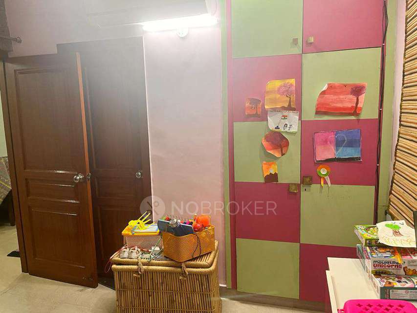 2 BHK Flat In Logix Blossom Greens Noida for Rent  In Sector 143