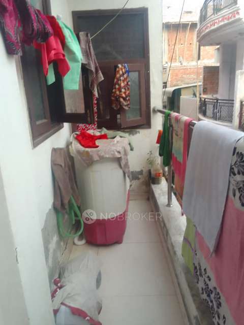 2 BHK Flat In Adarsh Apartment For Sale  In Azadpur