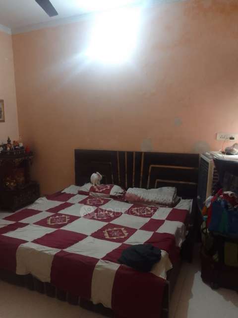 2 BHK Flat In Adarsh Apartment For Sale  In Azadpur