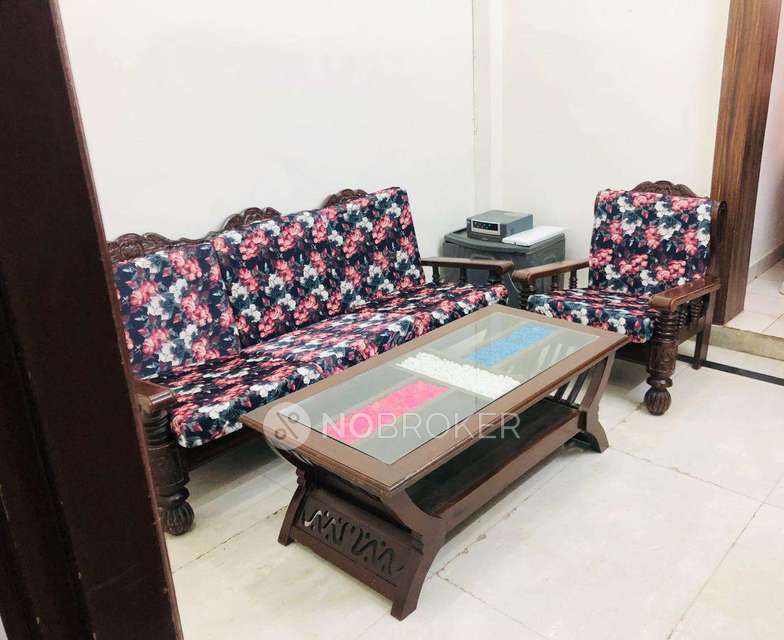 1 BHK House for Rent  In Sector 43