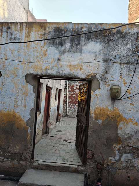 Godown/Warehouse in Ghantaghar, Ghaziabad for sale 