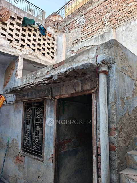 Godown/Warehouse in Ghantaghar, Ghaziabad for sale 