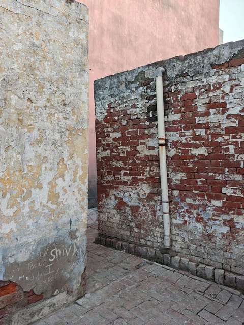 Godown/Warehouse in Ghantaghar, Ghaziabad for sale 