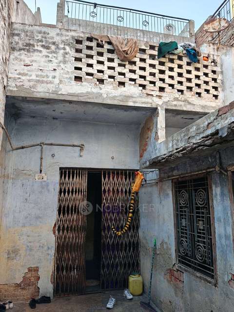 Godown/Warehouse in Ghantaghar, Ghaziabad for sale 