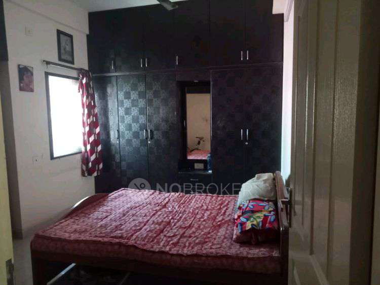 2 BHK Flat In Metro Enclave Apartment For Sale  In Madipakkam