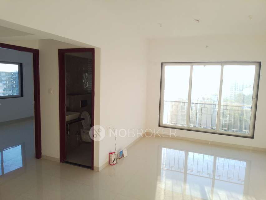 2 BHK Flat In Gardina For Sale  In  Santacruz East