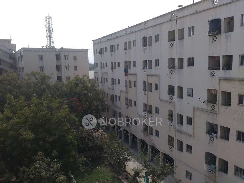 2 BHK Flat In The Gardenia-modi Buildings for Rent  In Suraram