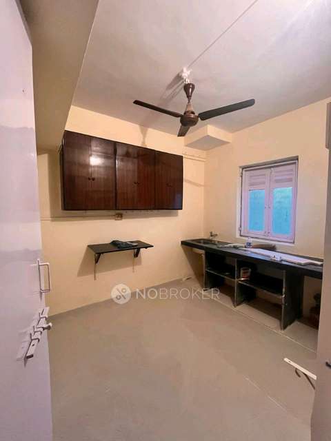 1 BHK Flat In Railwaymens Apna Ghar Chs For Sale  In Shivaji Nagar, Shankarwadi, Jogeshwari East