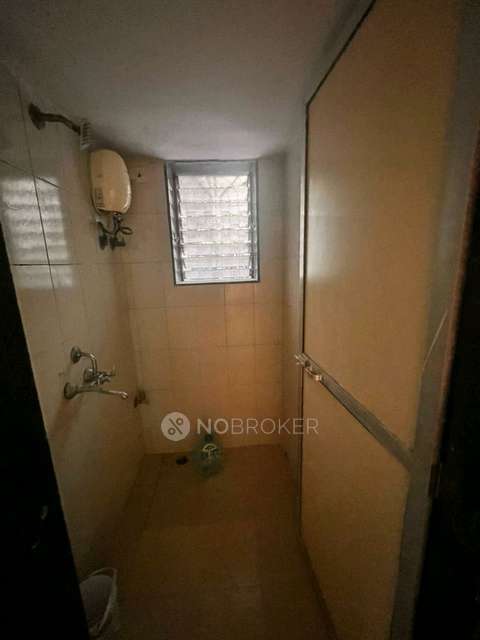 1 BHK Flat In Railwaymens Apna Ghar Chs For Sale  In Shivaji Nagar, Shankarwadi, Jogeshwari East