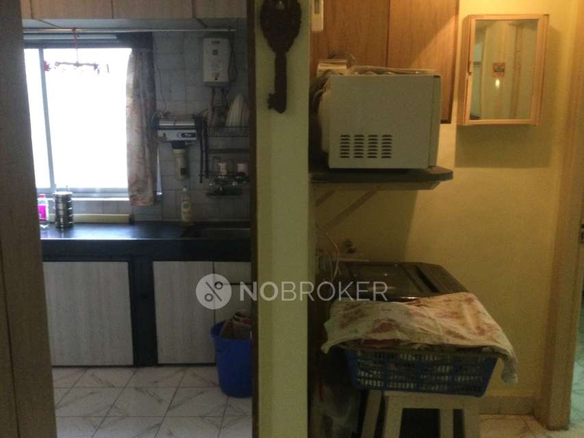 2 BHK Flat In Reggo Manor For Sale  In Bandra West